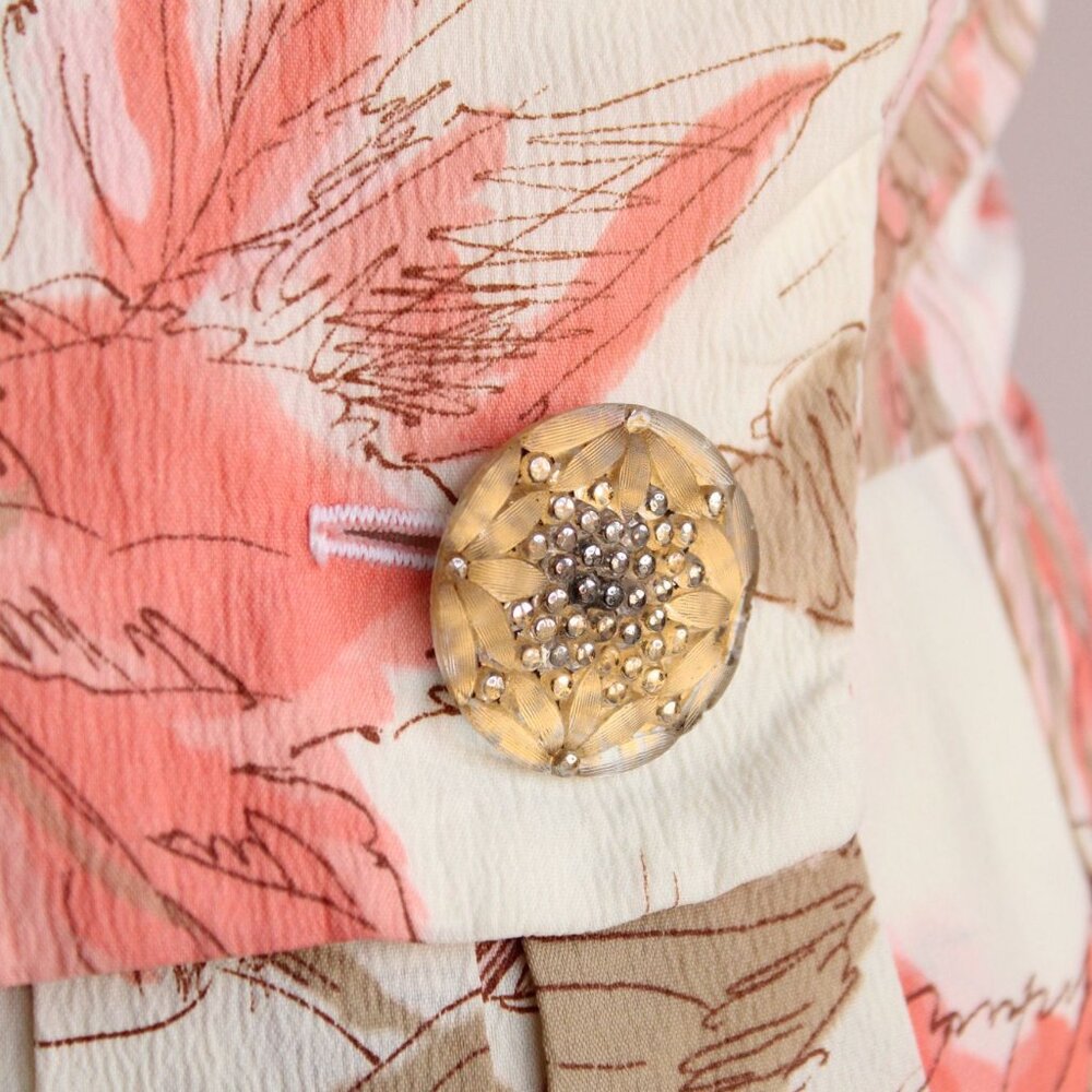 Vintage 1960s Dress, Floral Print With Lucite Buttons, Full Skirt Peach Pink - Picture 8 of 10
